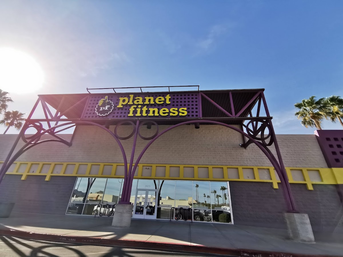 Desert Palms Power Center